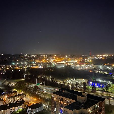 Luxurious 1Br Uptown Highrise/ Balcony With City View! Charlotte Buitenkant foto