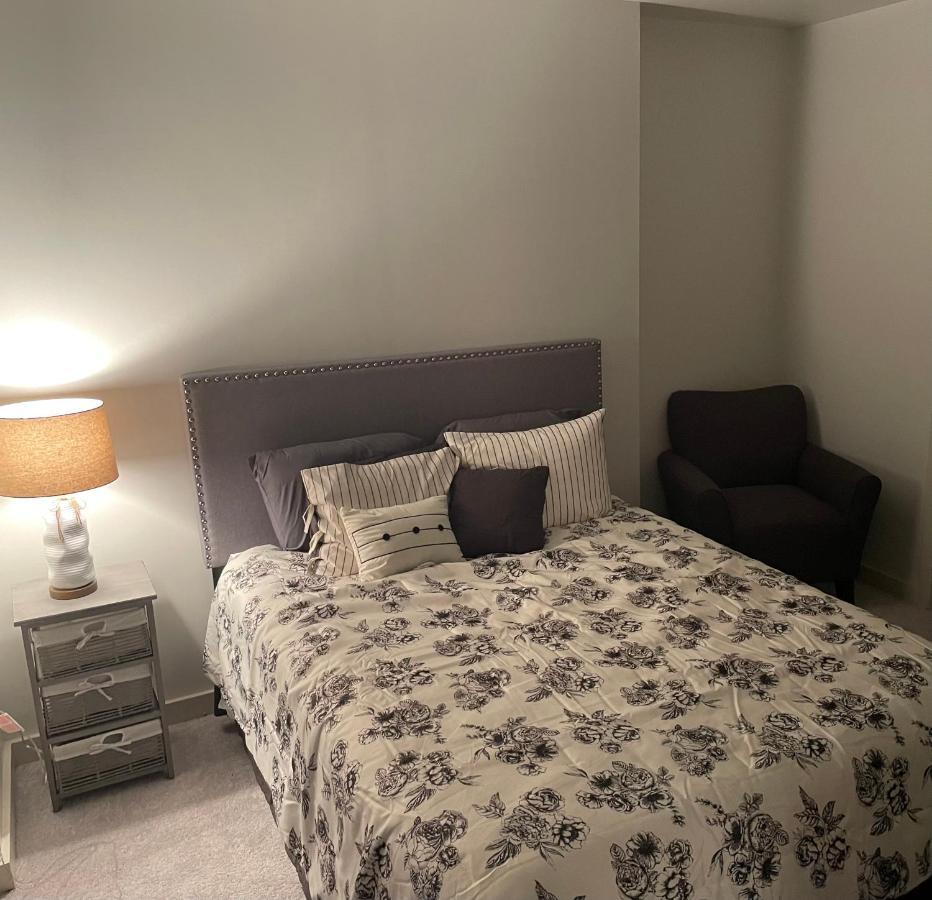 Luxurious 1Br Uptown Highrise/ Balcony With City View! Charlotte Buitenkant foto
